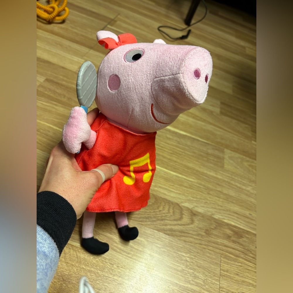Peppa Pig Musical Plush Toy - Pink and Red